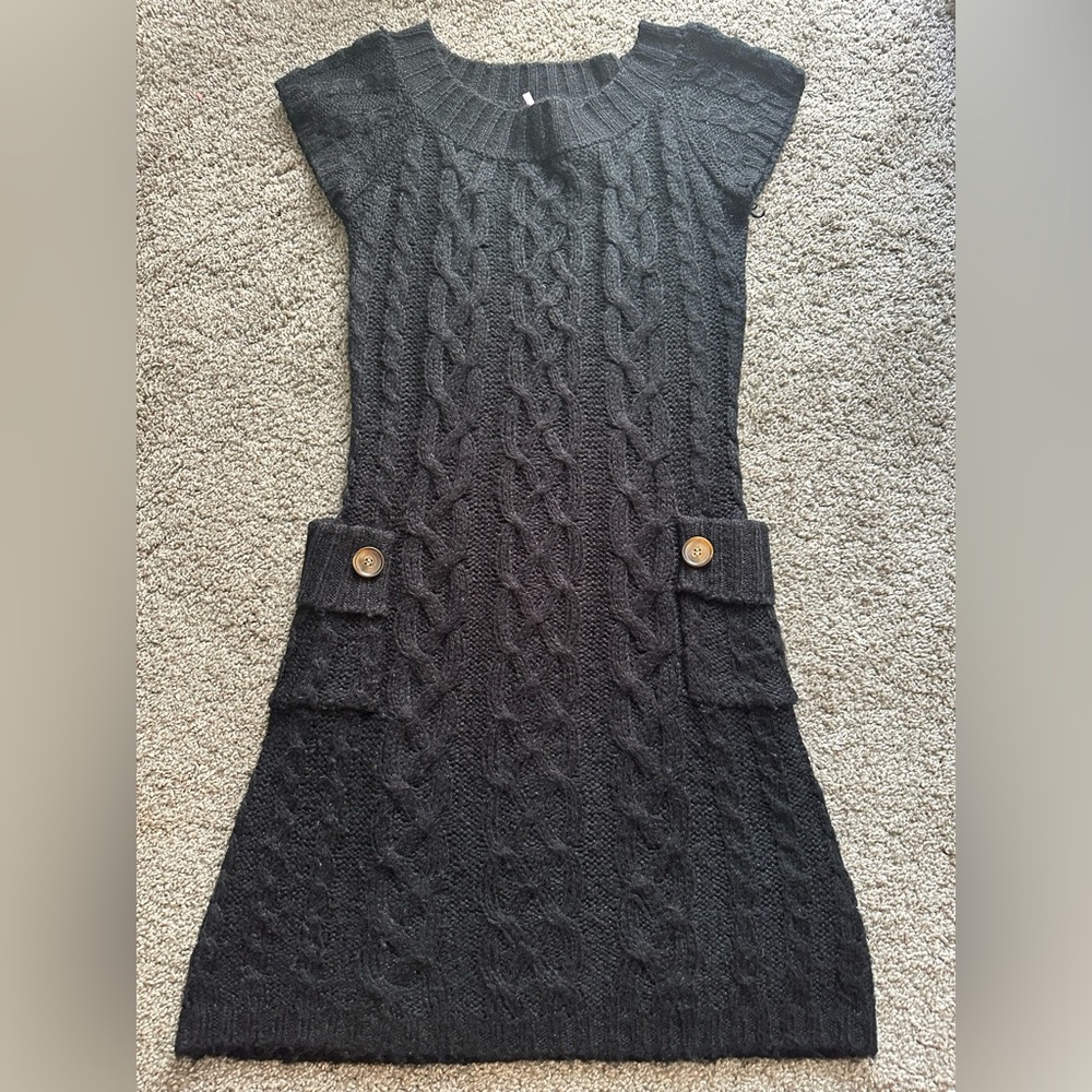 Black Fitted Knit Sweater Dress | Size: M